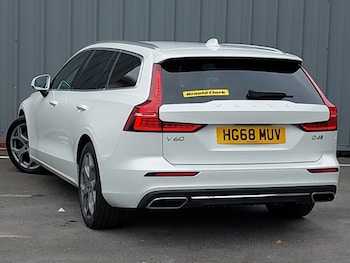 Used Volvo V60 2018 for sale - 76301948: Photo