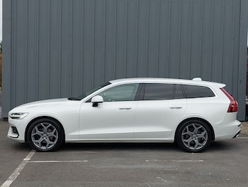 Used Volvo V60 2018 for sale - 76301948: Photo