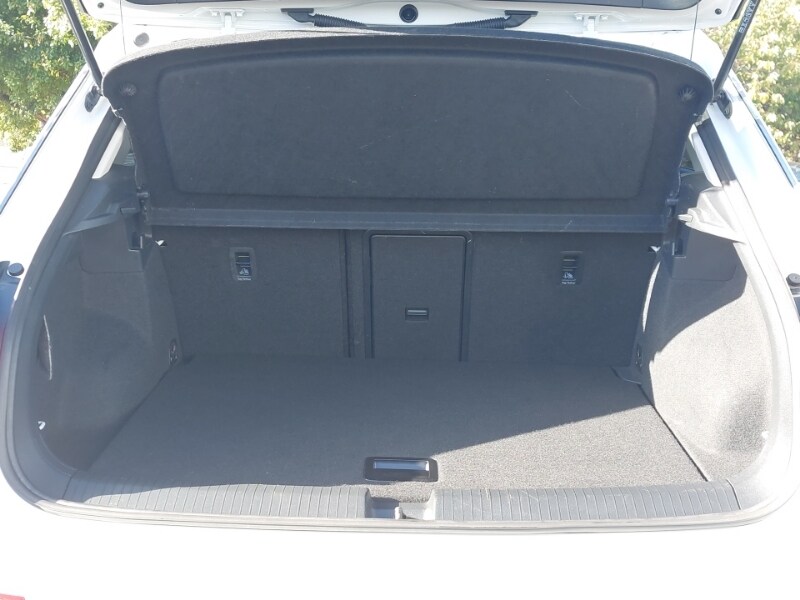 Used Volkswagen T-Roc 2022 for sale - 76071411: Photo 8