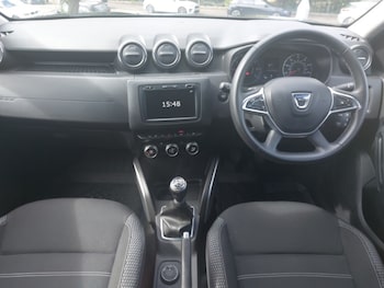 Used Dacia Duster 2018 for sale - 79372930: Photo