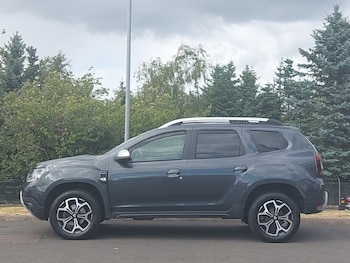 Used Dacia Duster 2018 for sale - 79372930: Photo