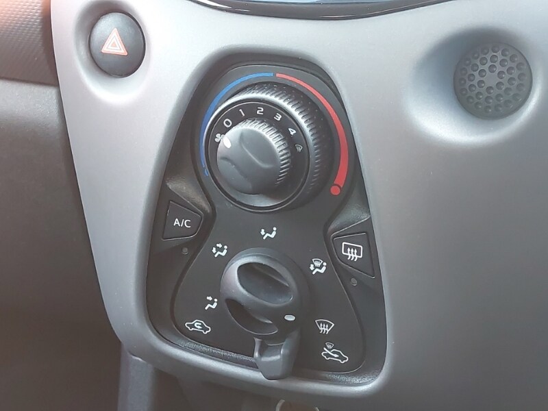 Used Peugeot 108 2018 for sale - 77569169: Photo 16