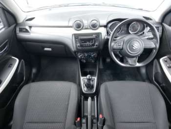 Used Suzuki Swift 2017 for sale - 74860375: Photo