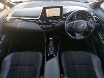 Used Toyota C-HR 2022 for sale - 77556198: Photo