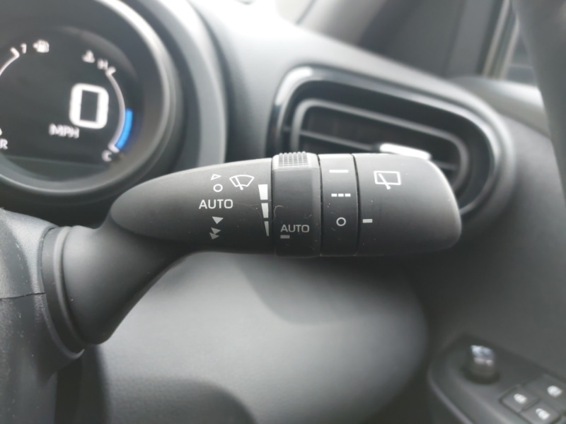 Used Toyota Yaris Cross 2023 for sale - 77645014: Photo 15