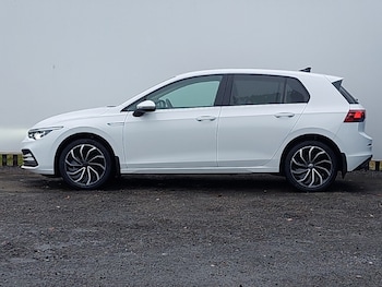 Used Volkswagen Golf 2023 for sale - 76459749: Photo