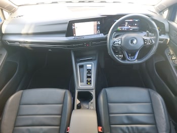 Used Volkswagen Golf 2021 for sale - 77352946: Photo