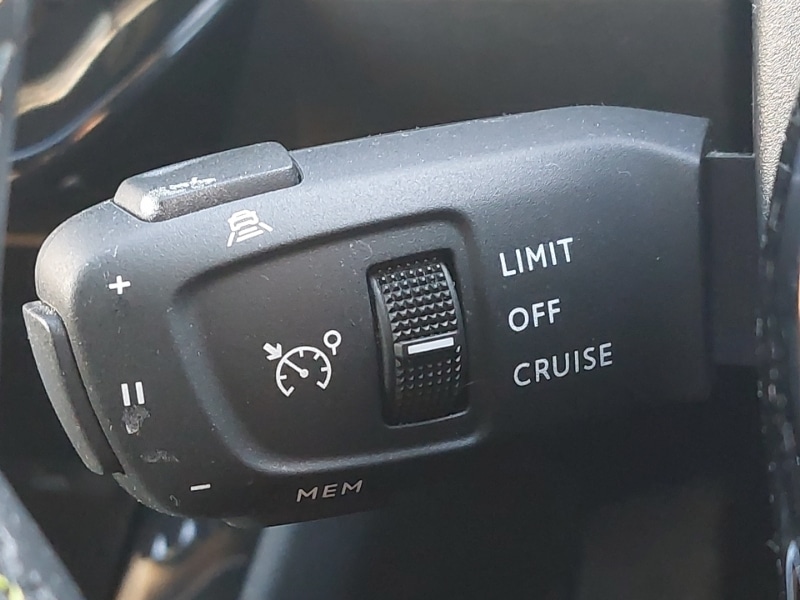 Used Peugeot 2008 2021 for sale - 77183921: Photo 14