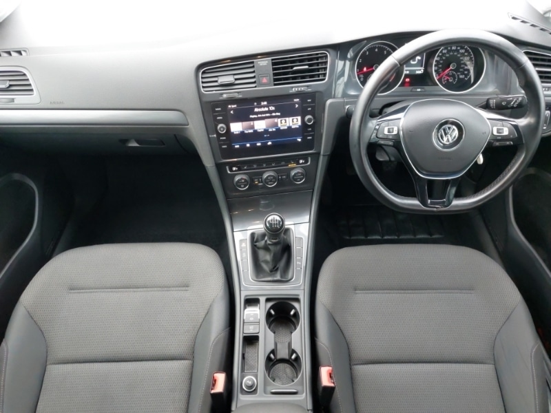 Used Volkswagen Golf 2020 for sale - 76465197: Photo 2