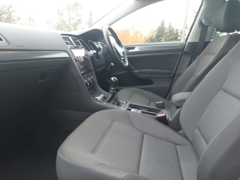 Used Volkswagen Golf 2020 for sale - 76465197: Photo 5