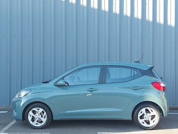 Used Hyundai i10 2022 for sale - 77847222: Photo