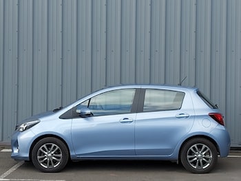 Used Toyota Yaris 2015 for sale - 78498369: Photo