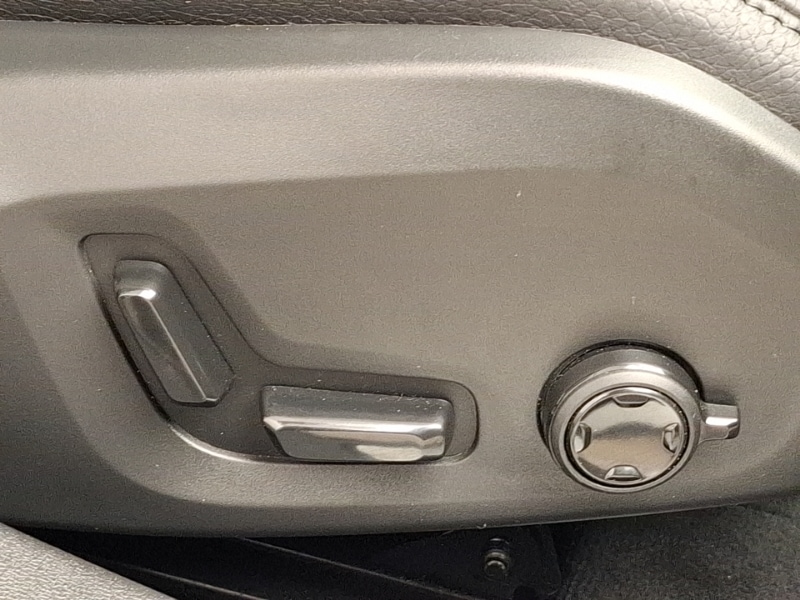 Used Volvo V60 2025 for sale - 78146851: Photo 15