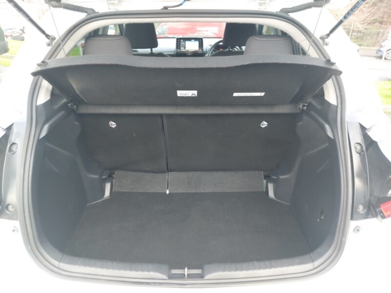 Used Toyota Yaris 2023 for sale - 77366527: Photo 8