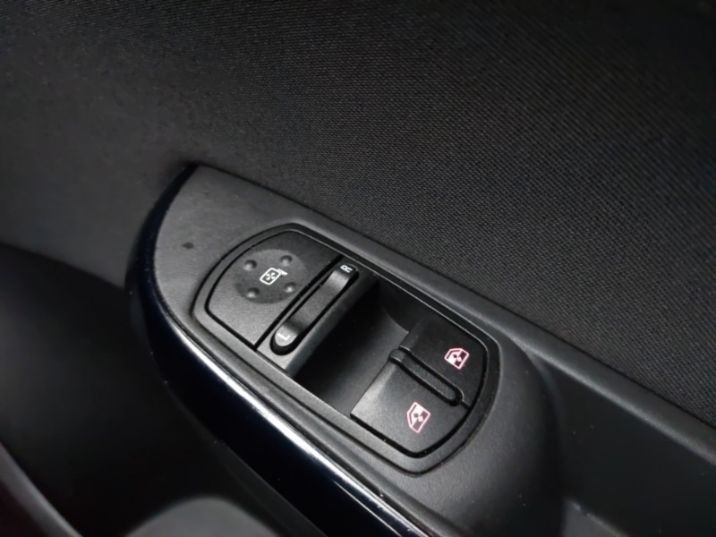 Used Vauxhall Corsa 2018 for sale - 77419358: Photo 19