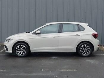 Used Volkswagen Polo 2023 for sale - 76492908: Photo