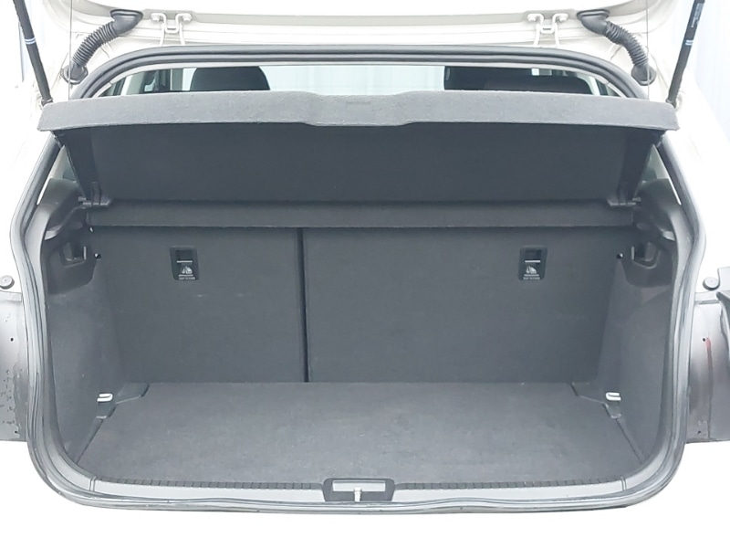 Used Volkswagen Polo 2023 for sale - 76492908: Photo 8