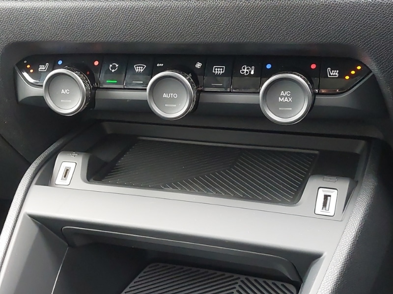 Used Citroen C4 2025 for sale - 76217892: Photo 13