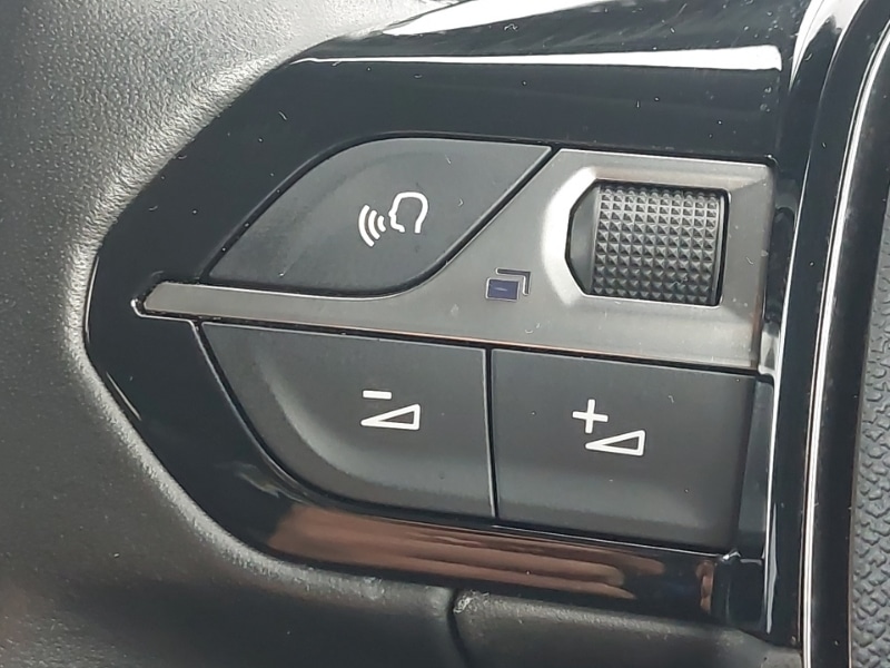 Used Peugeot 208 2020 for sale - 78099411: Photo 18