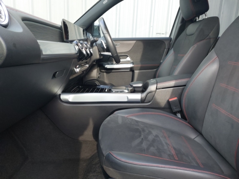 Used Mercedes-Benz EQB 2022 for sale - 76437737: Photo 5