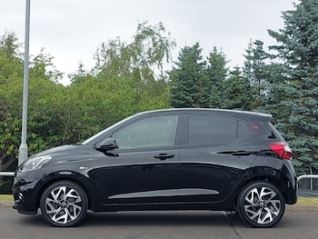 Used Hyundai i10 2023 for sale - 79105860: Photo