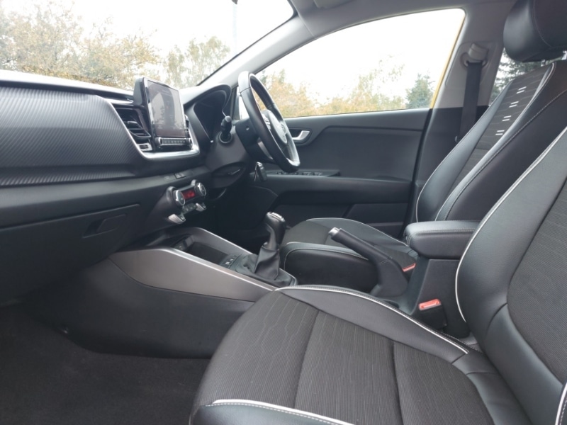 Used Kia Stonic 2022 for sale - 76269298: Photo 5