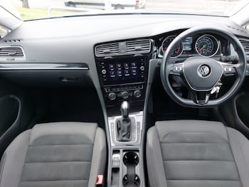 Used Volkswagen Golf 2020 for sale - 79555426: Photo