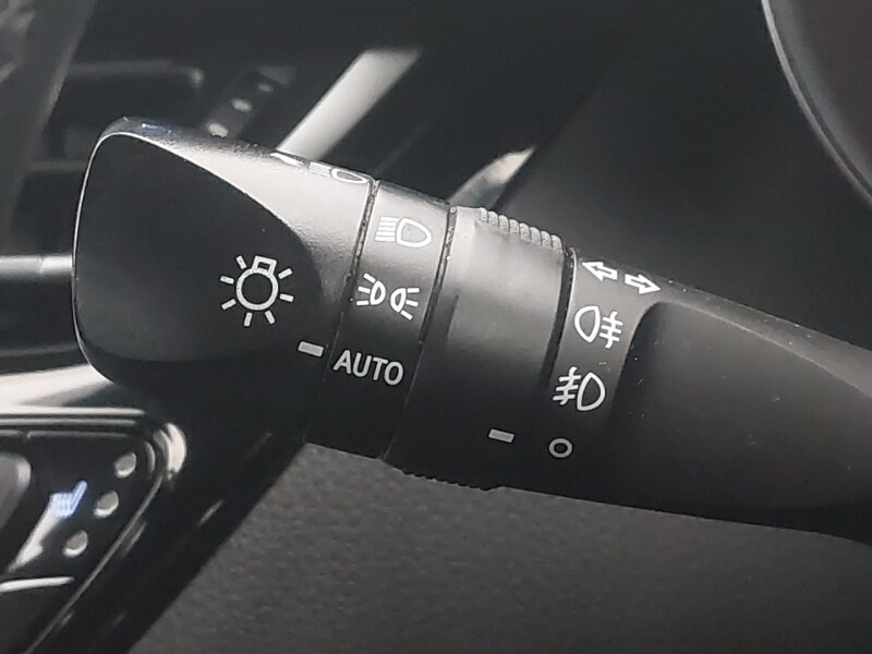 Used Toyota C-HR 2019 for sale - 77300181: Photo 12