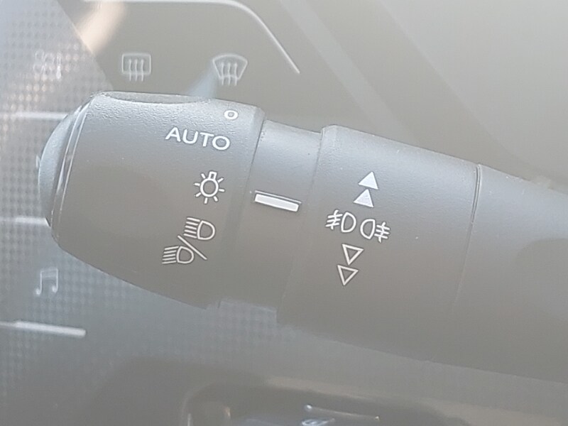 Used Citroen C4 2018 for sale - 76708231: Photo 13