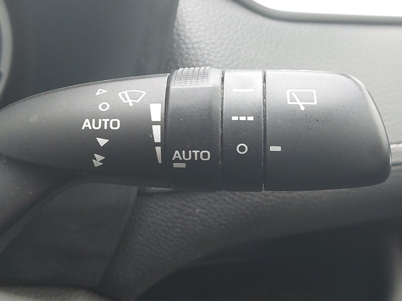 Used Toyota RAV4 2019 for sale - 76233455: Photo 18