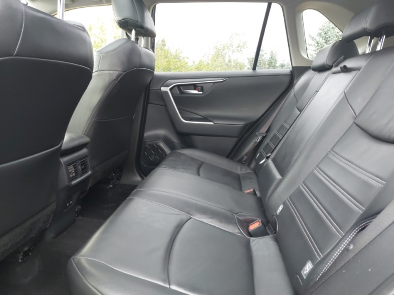 Used Toyota RAV4 2019 for sale - 76233455: Photo 6