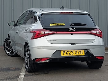 Used Hyundai i20 2023 for sale - 76556158: Photo