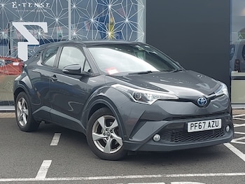 Used Toyota C-HR 2017 for sale - 79101227: Photo