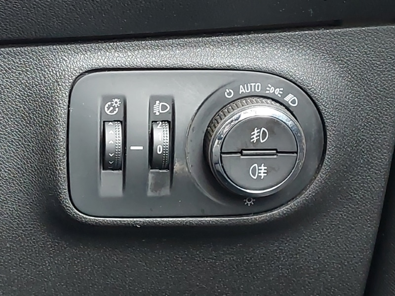 Used Vauxhall Corsa 2016 for sale - 78183609: Photo 17