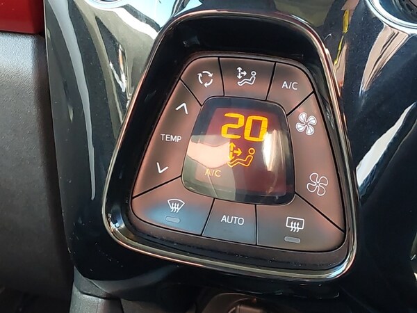 Used Toyota AYGO 2017 for sale - 76052582: Photo 14
