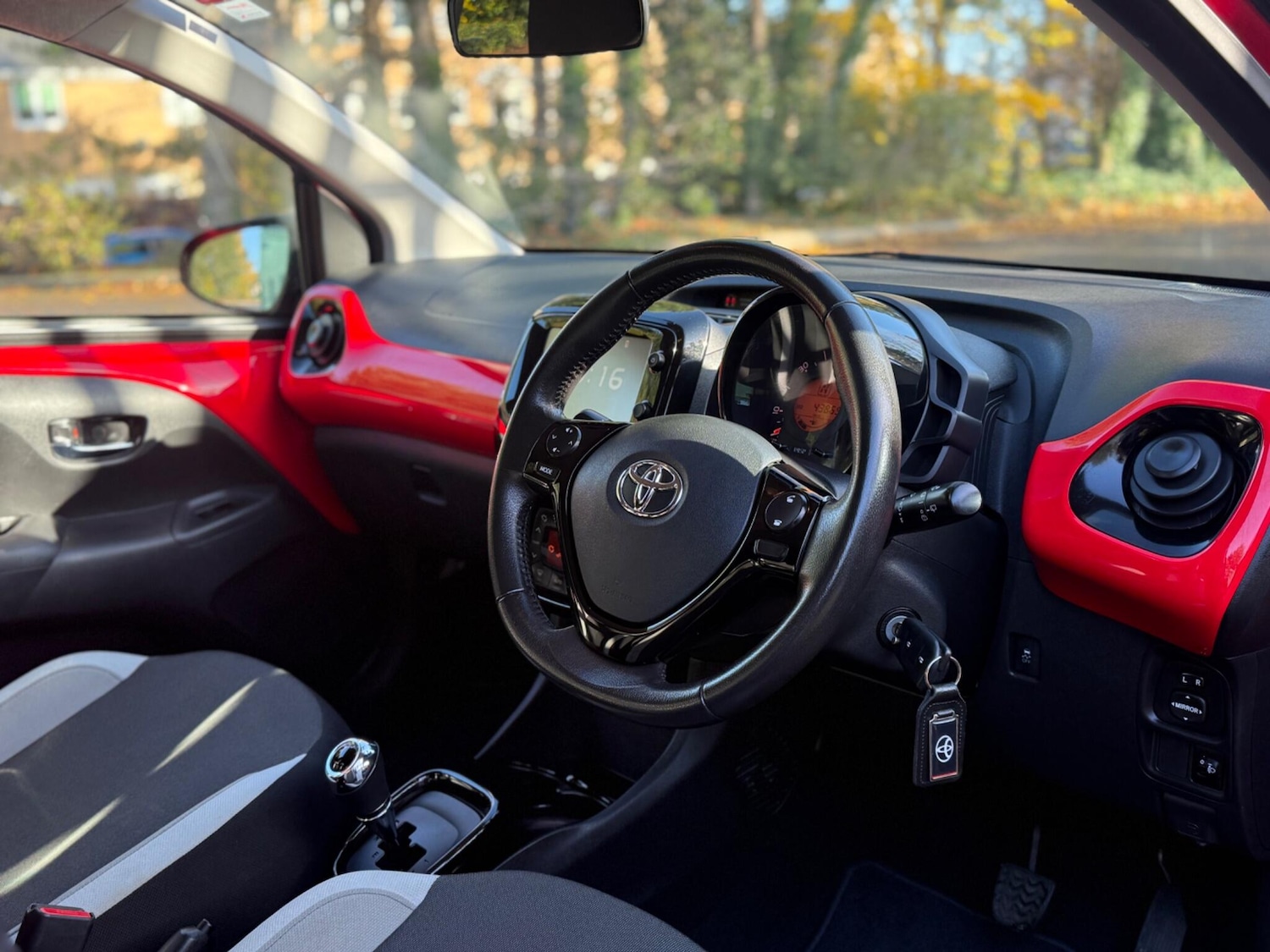 Used Toyota AYGO for sale - 76521619: Photo 10