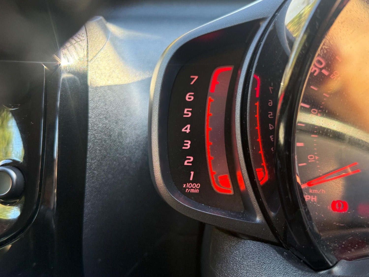 Used Toyota AYGO for sale - 76521619: Photo 31