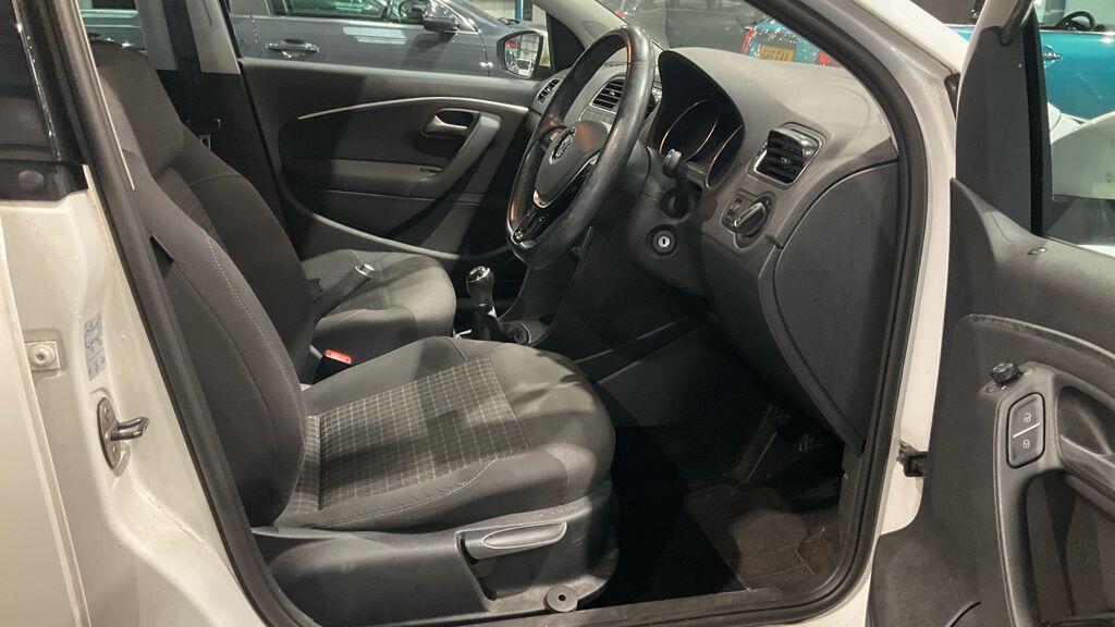Used Volkswagen Polo 2017 for sale - 76318166: Photo 6