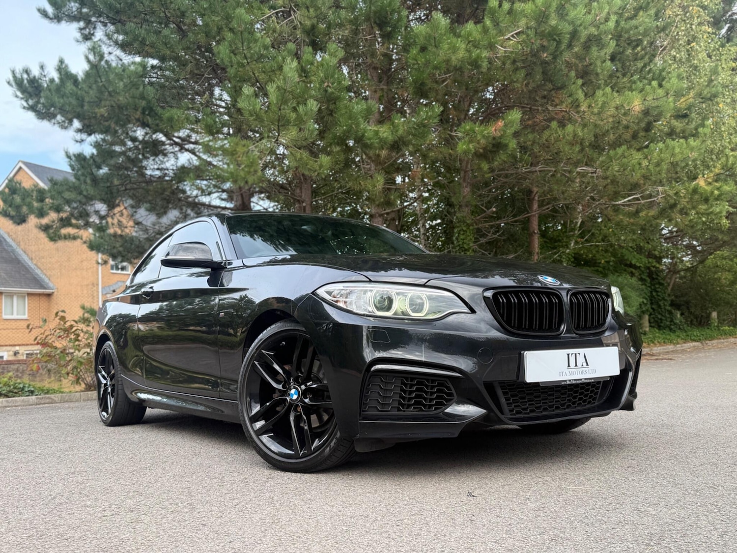Used BMW 2 Series 2017 for sale - 76179845: Photo 2