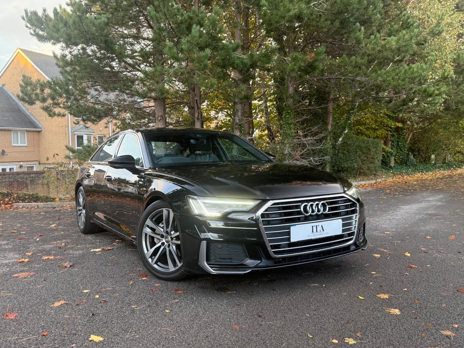 Used Audi A6 Saloon 2019 for sale - 76359956: Photo 1