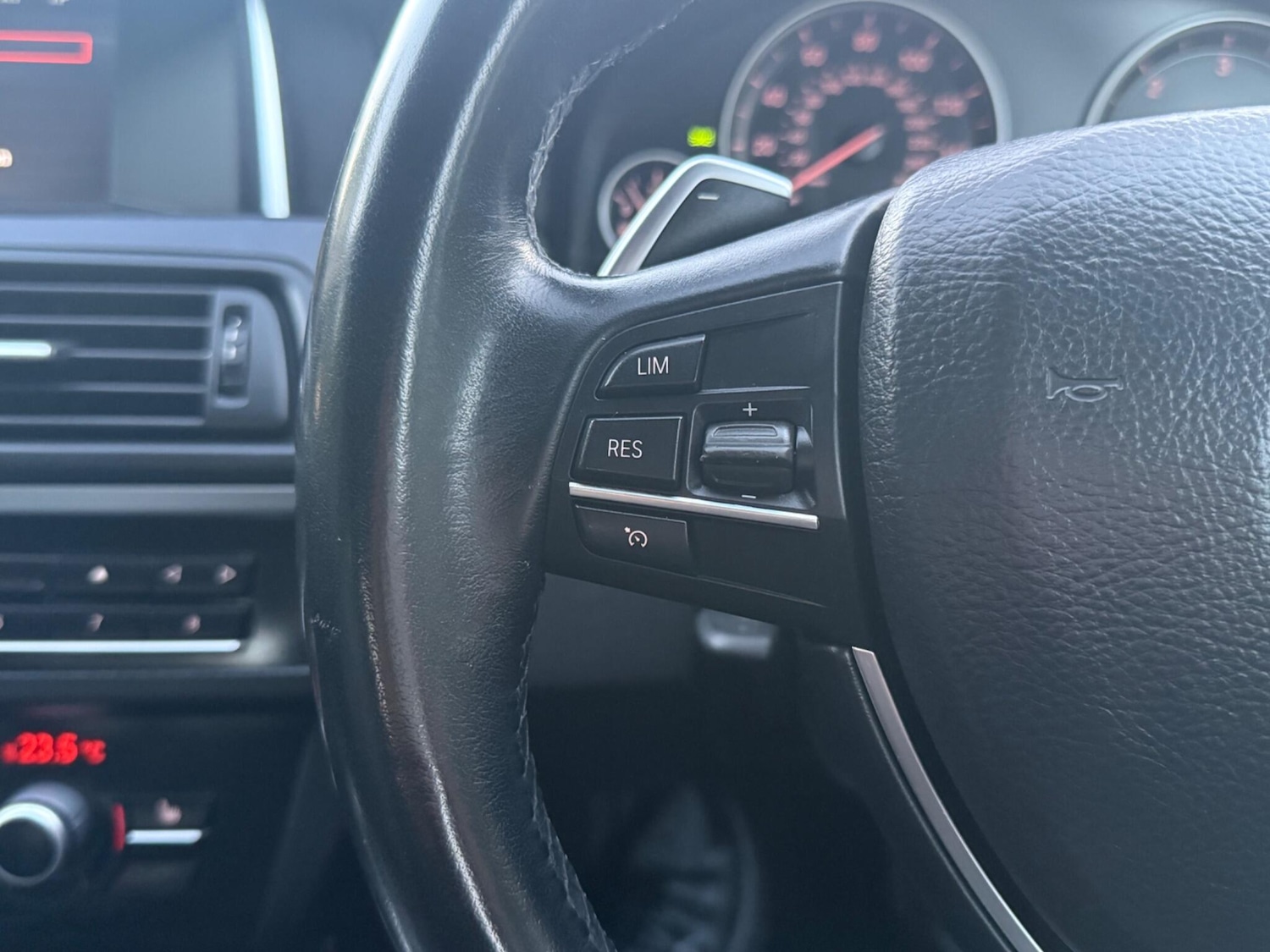 Used BMW 5 Series 2014 for sale - 76099398: Photo 29