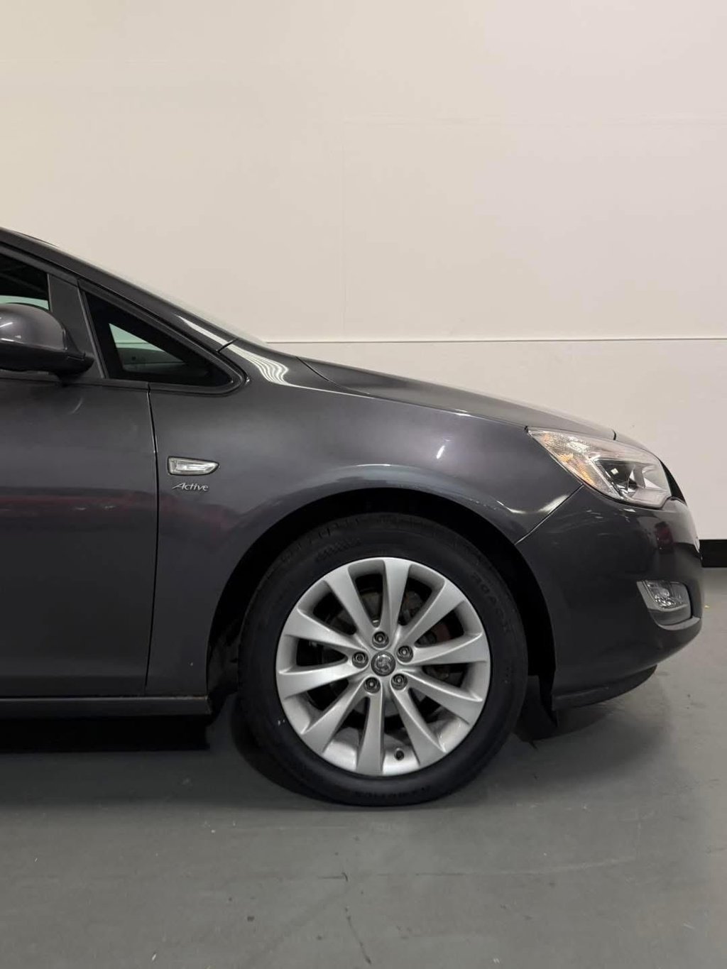 Used Vauxhall Astra 2012 for sale - 76772652: Photo 10