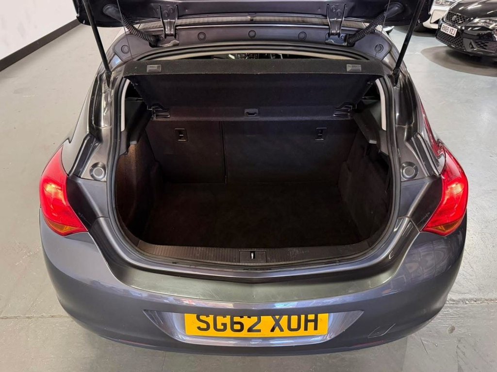 Used Vauxhall Astra 2012 for sale - 76772652: Photo 17