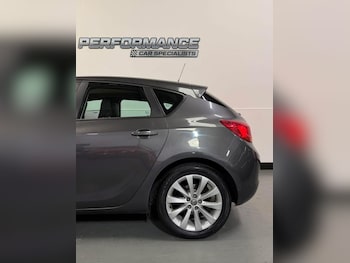 Used Vauxhall Astra 2012 for sale - 76772652: Photo