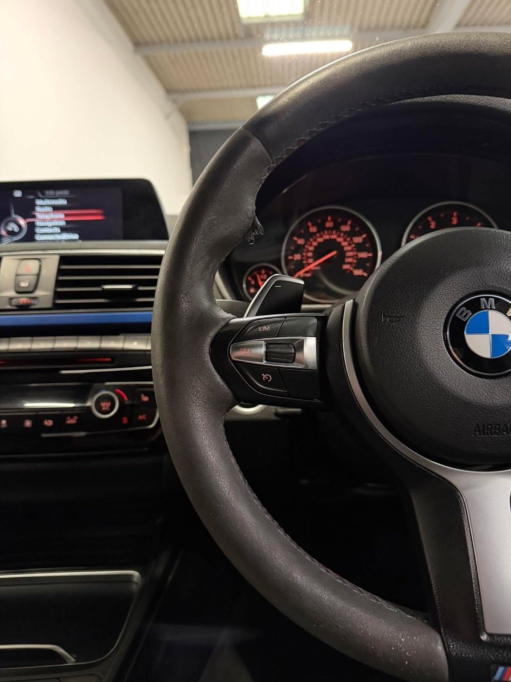 Used BMW 3 Series 2015 for sale - 77080541: Photo 32