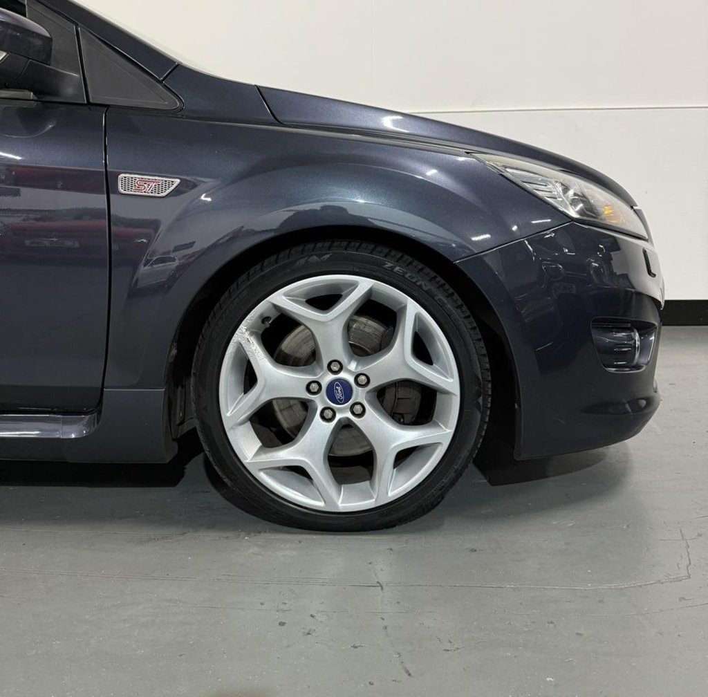 Used Ford Focus 2009 for sale - 76768369: Photo 11