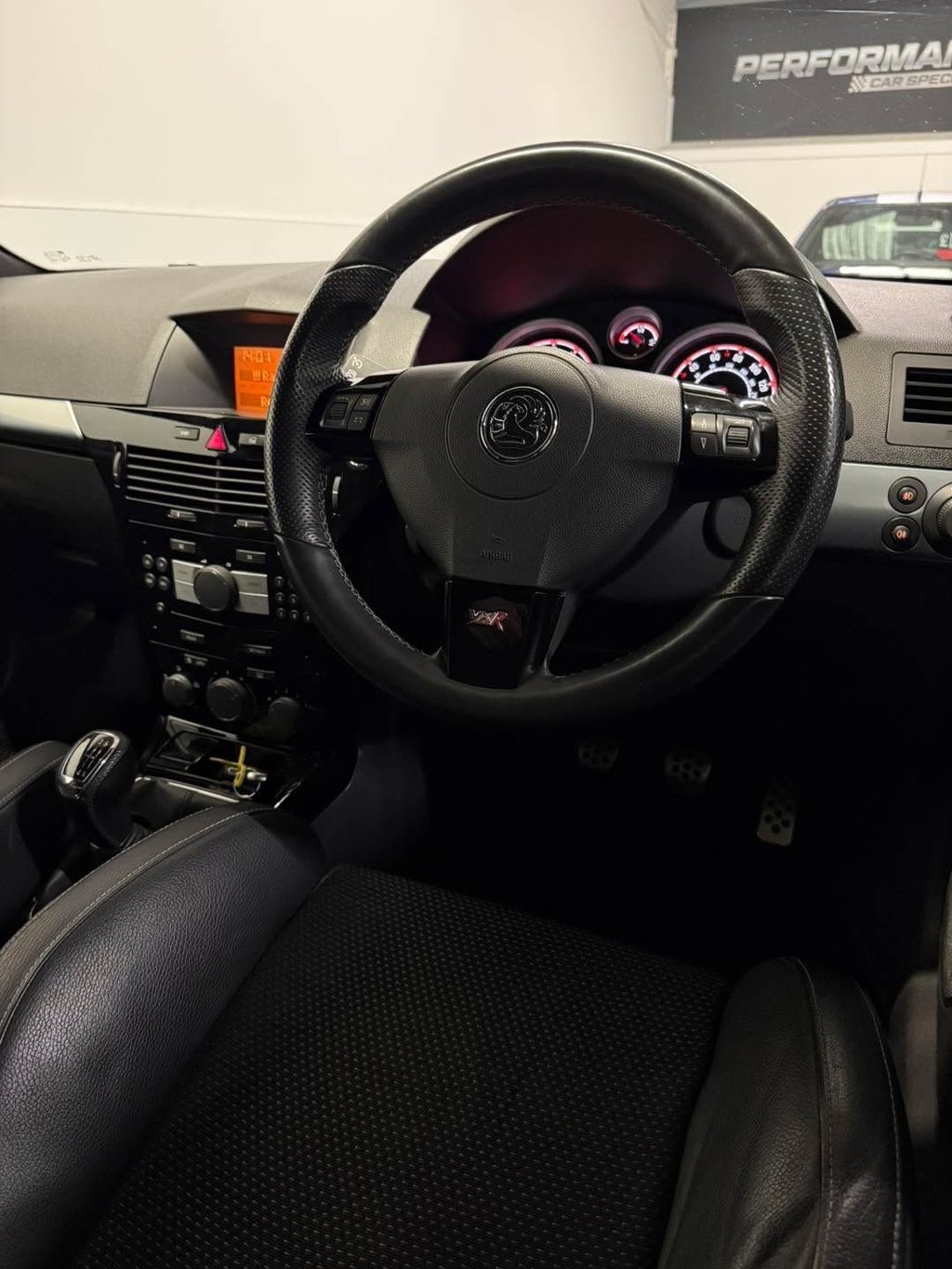 Used Vauxhall Astra 2010 for sale - 77139455: Photo 26