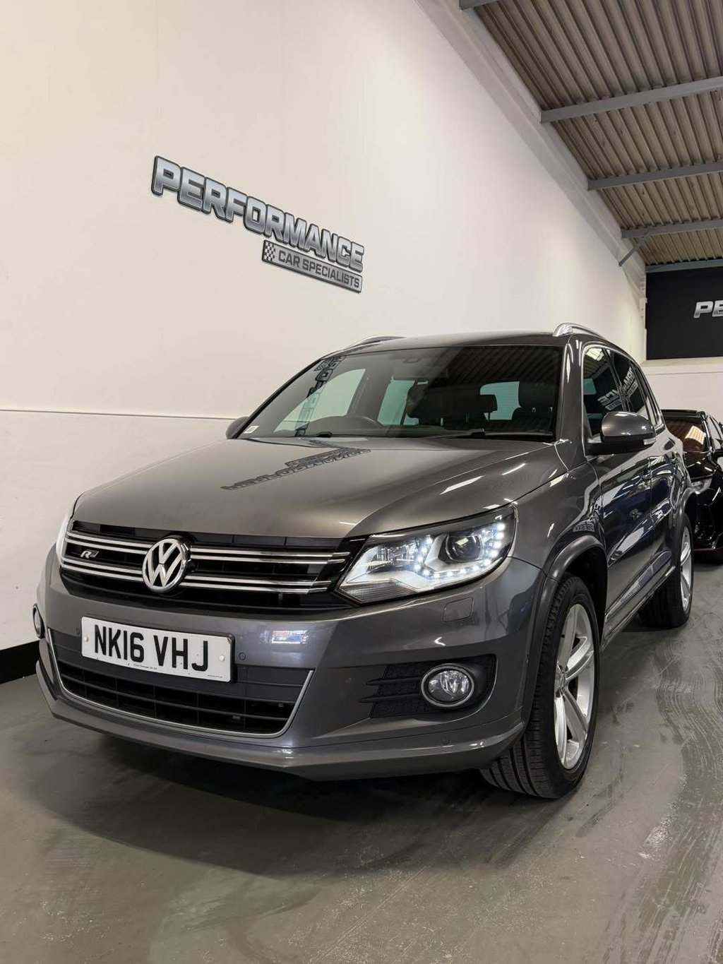 Used Volkswagen Tiguan 2016 for sale - 77780401: Photo 8