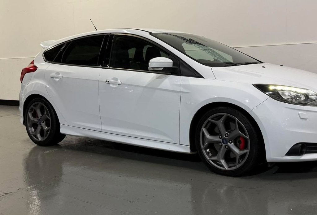 Used Ford Focus 2014 for sale - 77256086: Photo 16