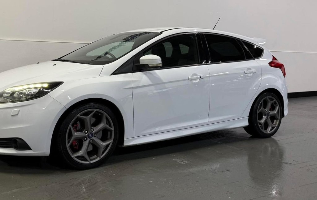 Used Ford Focus 2014 for sale - 77256086: Photo 17